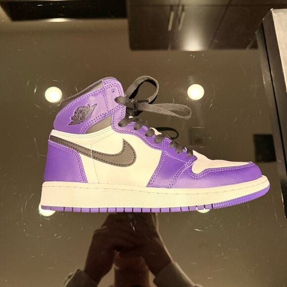 Nike Big Kids' Air Jordan 1 in Purple | SLIGHTLY USED - Picture 8 of 16